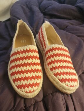 GAP Red & Cream Crochet Espadrille Flats